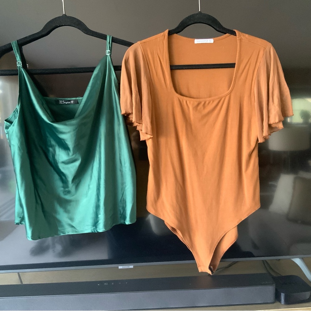 Pair of Women’s Tops Size XL
